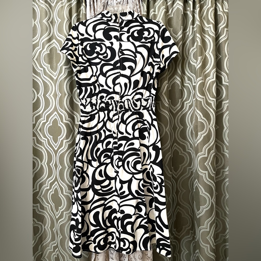 Ladies dress, size 10, short sleeves, beige & black